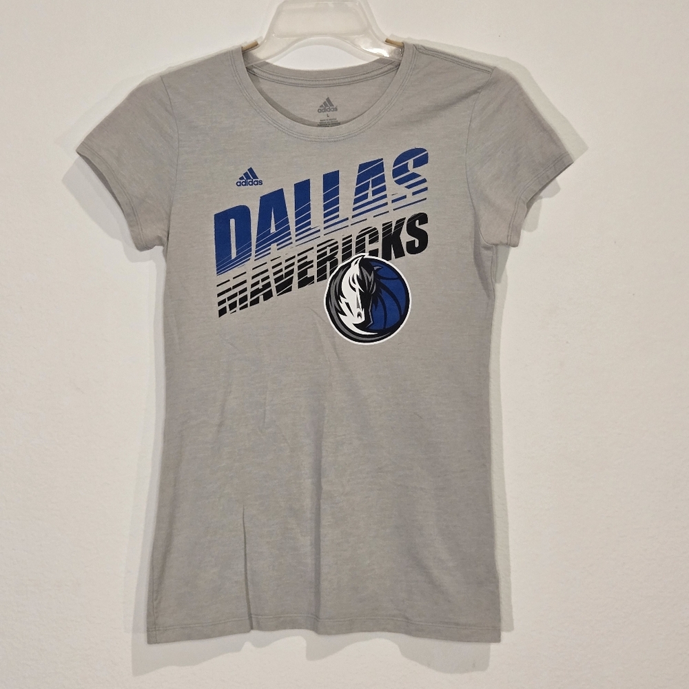 Adidas Dallas Mavericks Gray T-Shirt Size M